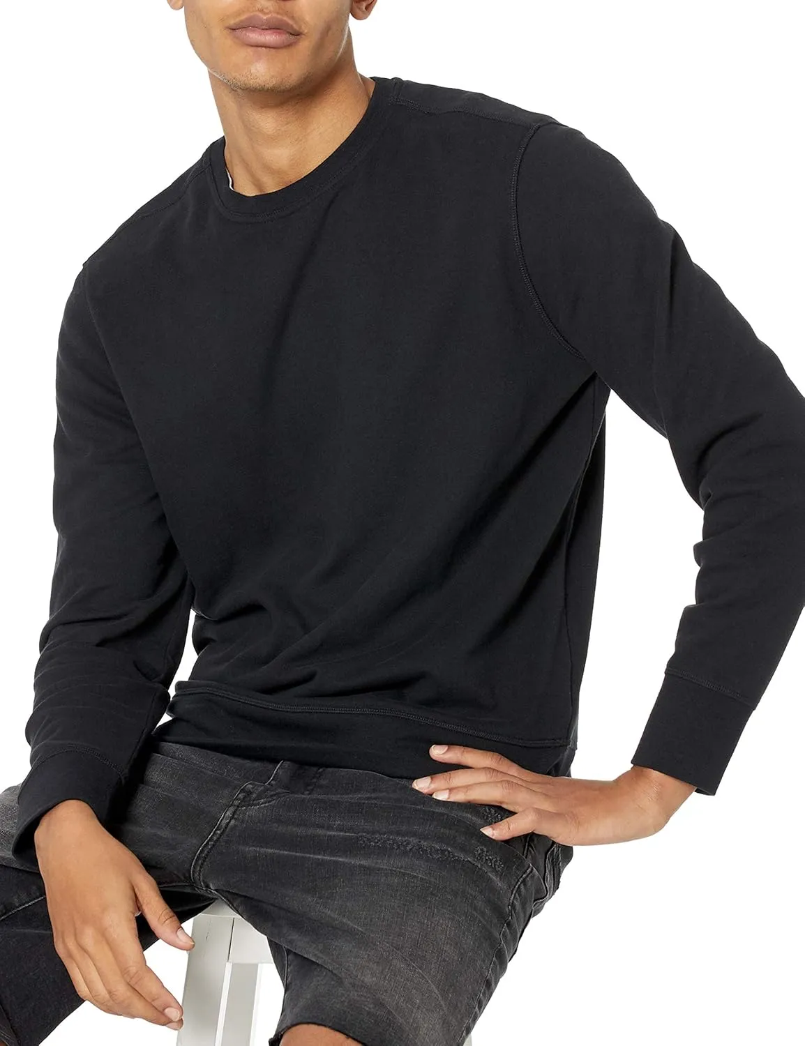 Amazon Essentials Men's Long-Sleeve Lightweight Fleece French Terry Crewneck Sweatshirt