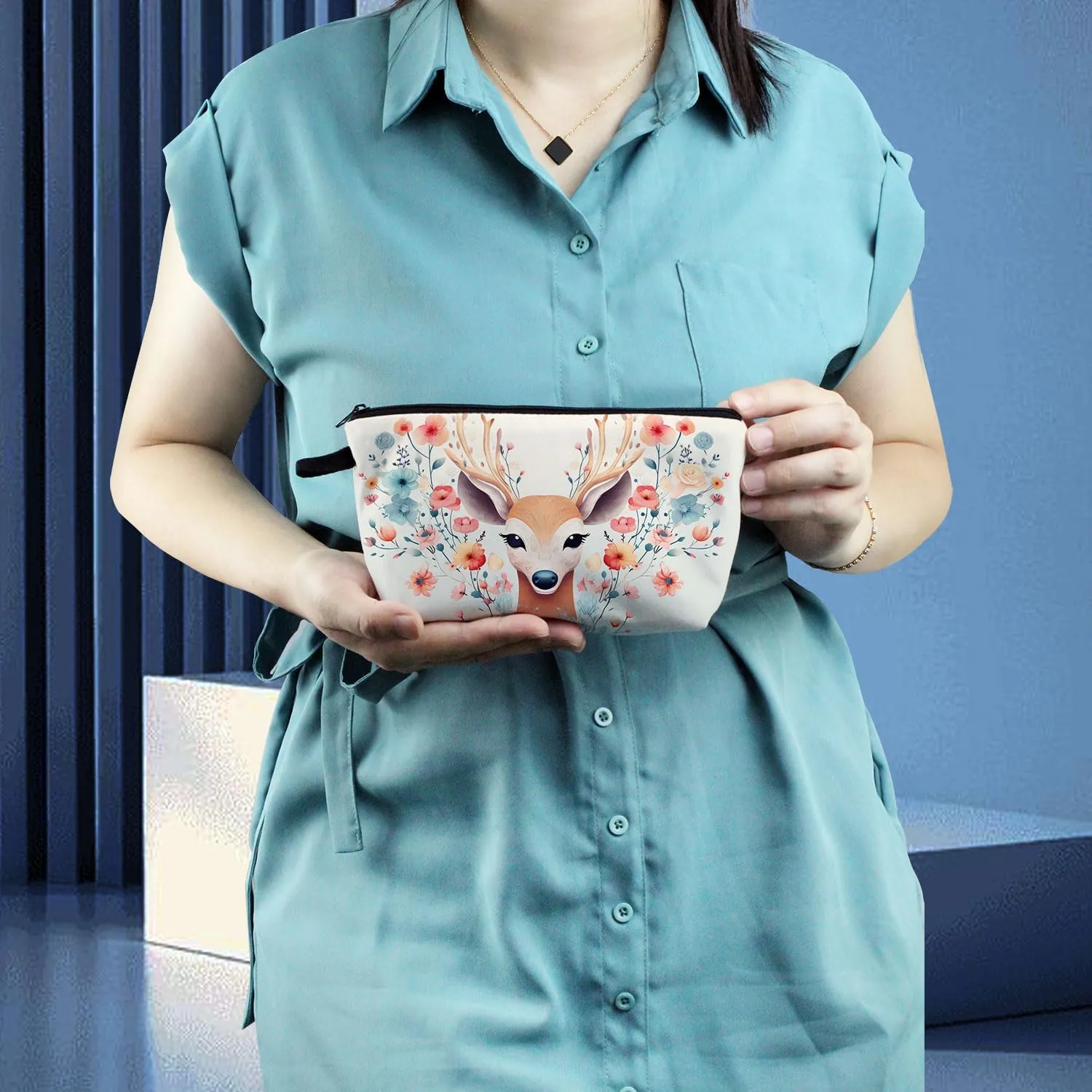 Floral Deer Makeup Bag Folk Art Painting Small Organizer Zipper Pouch Floral Deer Print Cosmetic Bag Present for Women Deer Lovers Friends
