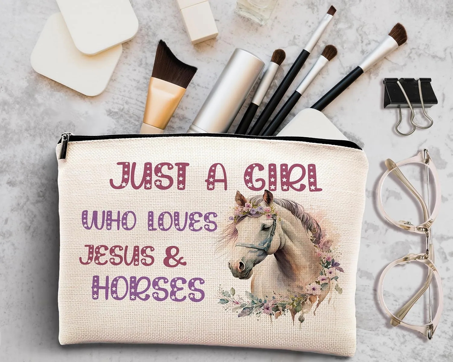 KDQUA Horse Lovers Makeup Bag, Just a Girl Who Loves Horses, Funny Cowgirl Equestrian Gifts - Linen Cosmetic Bag Zipper Pouch Travel Toiletry Bag