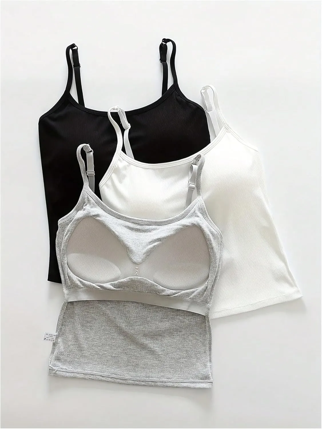 SOLY HUX Women's Basic Camisole Tops 3 Packs Padded Sleeveless Shirts Ribbed Knit Fitted Cami Top