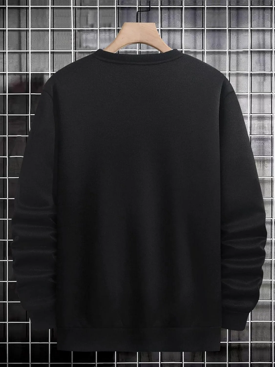WDIRARA Men's Dragon Letter Graphic Print Sweatshirt Long Sleeve Round Neck Tops Casual Pullovers