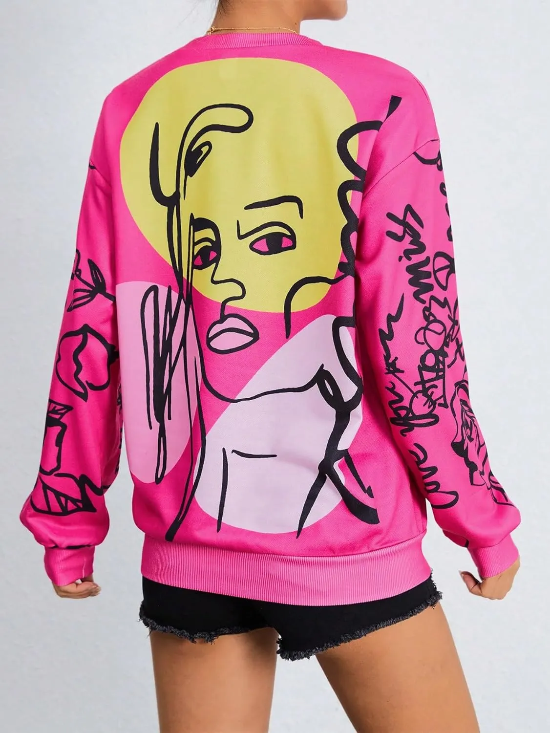 WDIRARA Women's Figure Graphic Print Sweatshirt Round Neck Long Sleeve Contrast Color Graffiti Pullovers