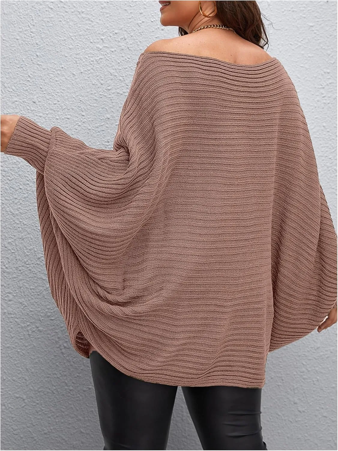 WDIRARA Women's Plus Size Off The Shoulder Batwing Long Sleeve Sweater Pullovers