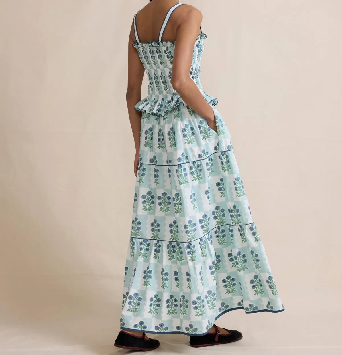 Womens Summer Maxi Dress Floral Sleeveless Smocked Maxi Dress Boho Spaghetti Strap A-Line Flowy Beach Long Sundress